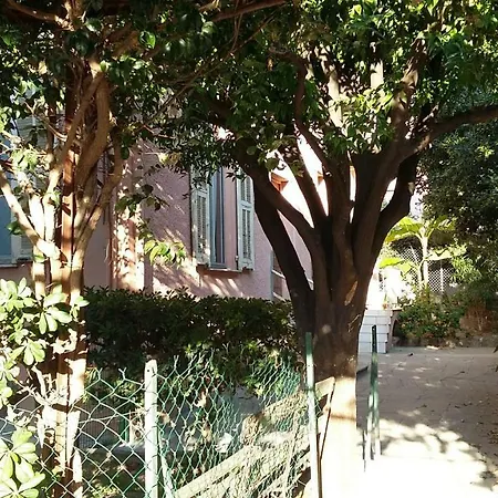 Villa Ladore, Apt 2 Chambres Dans Maison, 55M2, 100M Des Plages, Parking Roquebrune-Cap-Martin Exterior foto